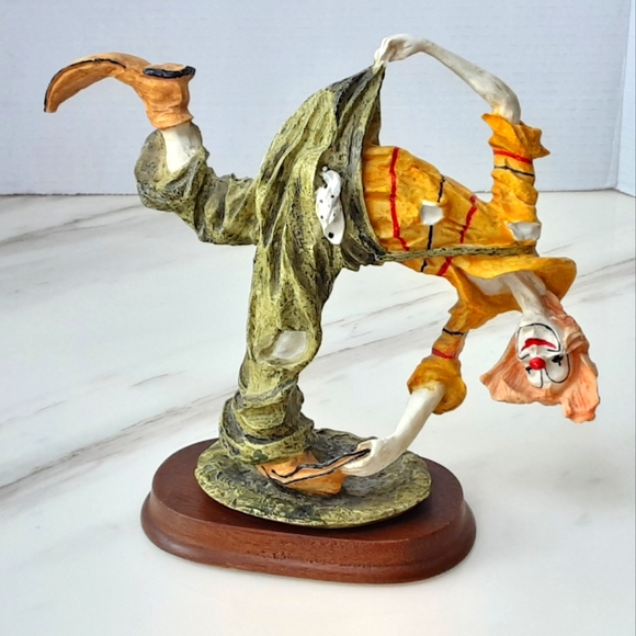 VTG Madeira Hermes Standing Clown | Capodimonte Style Bowing Clown - Picture 11 of 16